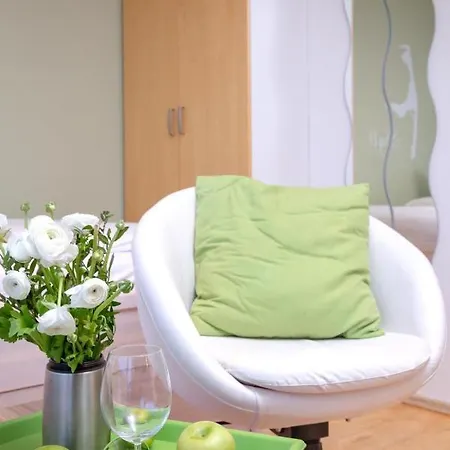 Ferienwohnung Im Zentrum 3 Апартаменты *
